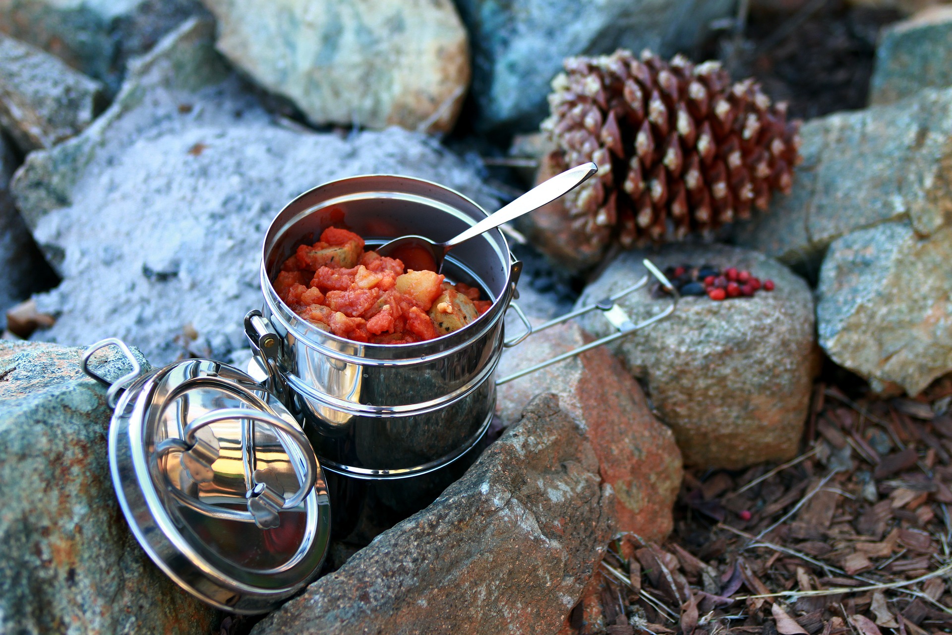 Camping_food_outdoor. PXHERE